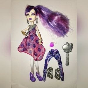 Monster High Dot Dead Gorgeous Spectra Vondergeist Doll 2008